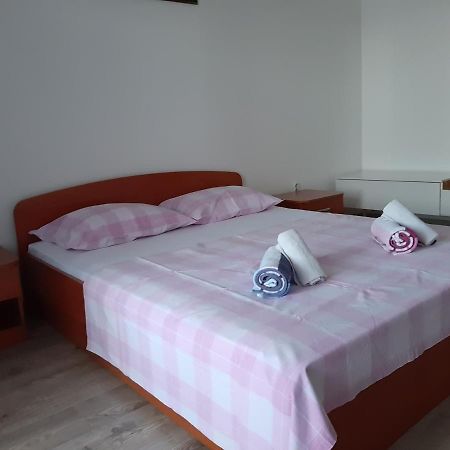 Apartments Davor Ceko Jesenice (Split-Dalmatia) Exterior foto