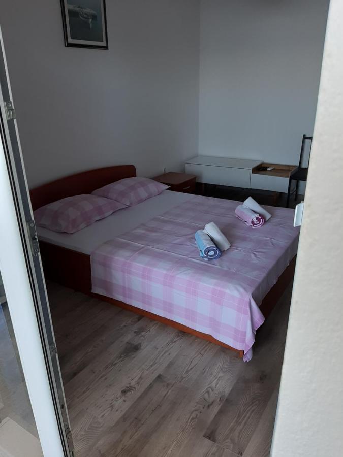 Apartments Davor Ceko Jesenice (Split-Dalmatia) Exterior foto